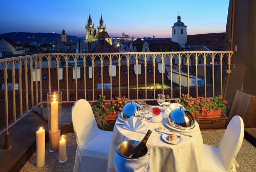 Grand Hotel Bohemia - image 10