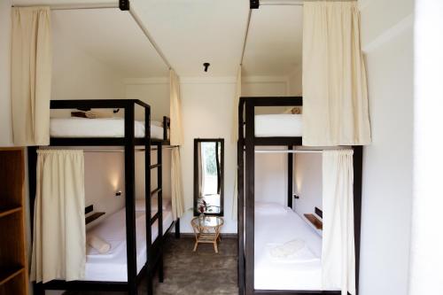 1 twin bed