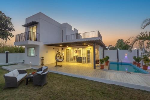 SaffronStays Palash