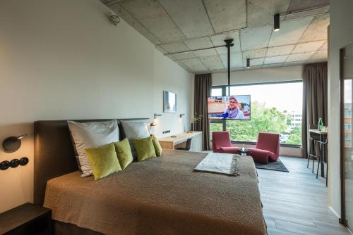Golden Ball Boardinghouse