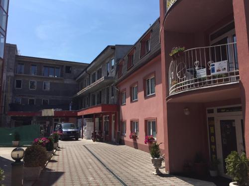 Garni Hotel Anne-Mary - main image