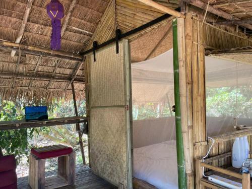 บังกะโลมีลานเฉลียง (Bungalow with Patio)