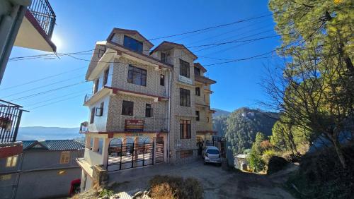 Thakur homes- couple and family friendly homestay - Shimla Thakur homes- couple and family friendly homestay - Shimla