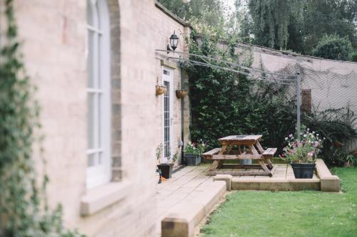入口, Wayside , 3 bed , 2 bath charming house close to Lincoln in 其他地區