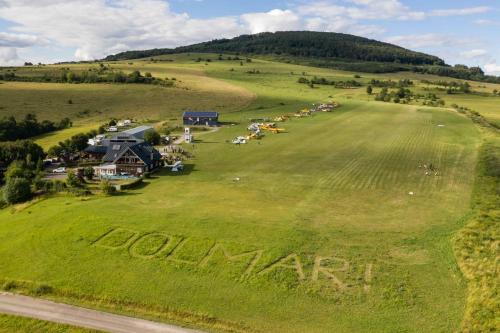 Viesnīcas āriene, Ferienhaus am Flugplatz, umgeben von Natur in Rohr (Thuringia)