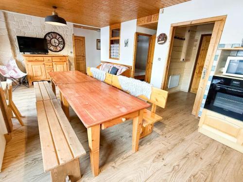 Appartement spacieux a Saint-Sorlin-d'Arves 87 m² vue montagne in Saint-Jean-de-Maurienne