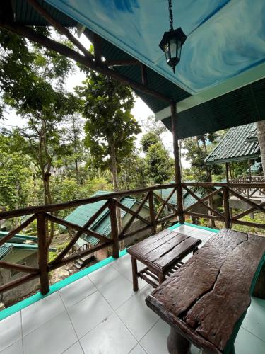 Chill Out Bar and Bungalows near Thale Waek (Separated Sea)