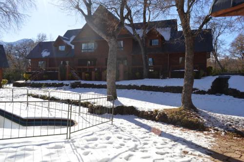 Holiday Home (8 Adults)
