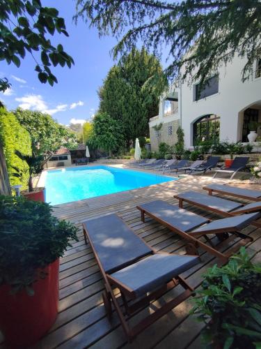 Magnifique villa avec piscine et salle de sport - Location, gîte - Aubenas