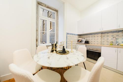 Central Lisbon Gem 8 Guests Modern Apt - image 14