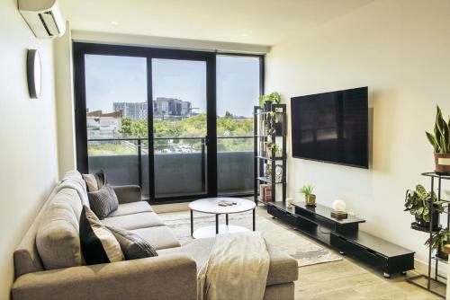 Contemporary Comfort, Melbourne