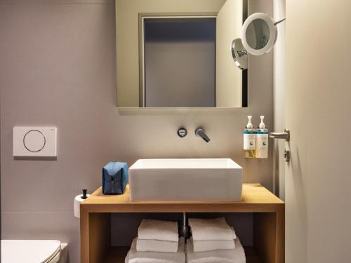 Numa Berlin Kudamm Room Type - Medium Room with Balcony