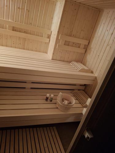 桑拿, FerienHaus mit Sauna Schustergasse Bischofsheim Rhön (FerienHaus mit Sauna Schustergasse Bischofsheim Rhon) in 比紹夫斯海姆a.d.力弘