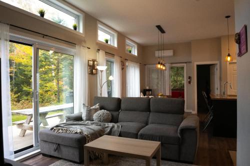Spa - Lake access - Absolute Comfort - L'Herisson in Chertsey (QC)