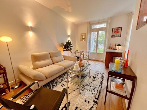 Elegant two-room apartment with garden, 10 min from La Défense - Location saisonnière - Suresnes