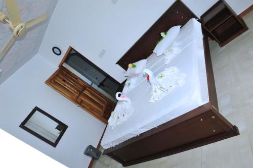 Deluxe Room image 2