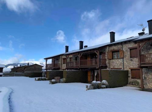 La casa de la Tieta - Duplex Cerdaña (La casa de la Tieta - Duplex Cerdana) in 布爾馬當