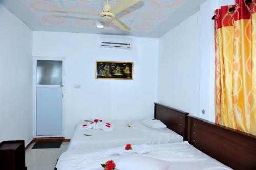 Deluxe Family Room image 4