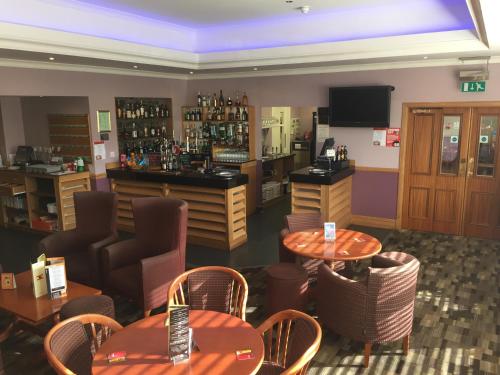 Buchan Hotel - image 14