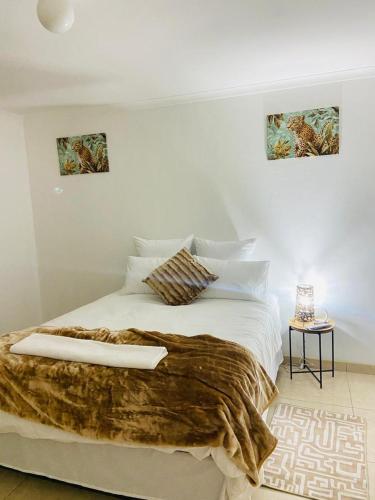 Tasha Coastal Accommodation in Teluk Walvis
