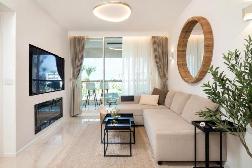Rose Suite in Caesarea
