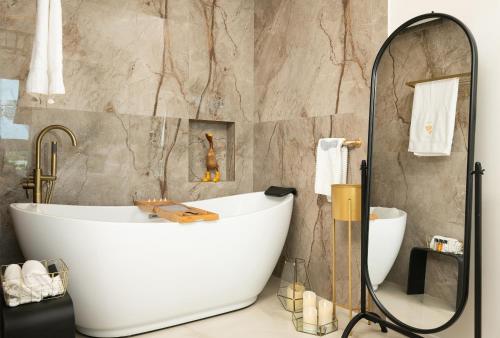 Rose Suite in Caesarea