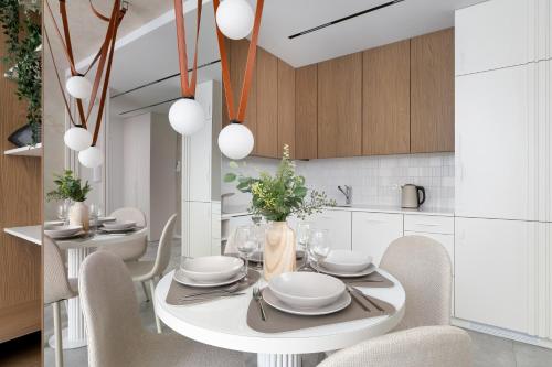 Elegant Apartment Katowice with Parking & AC by Noclegi Renters - image 4
