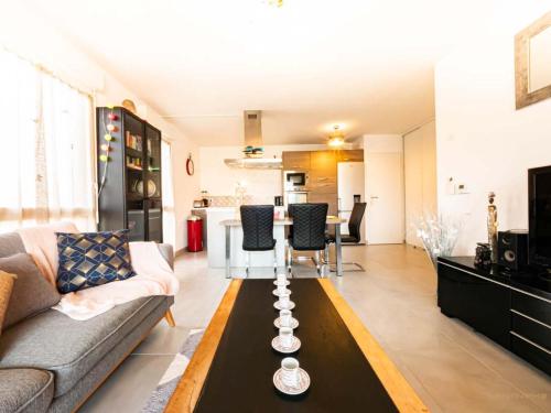 L'héliade - Climatisation et parking - Location saisonnière - Le Crès