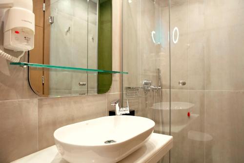 Wyndham Athens Residence - image 6