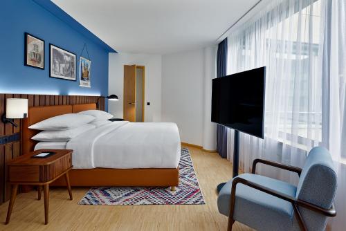 room detail thumbnail 0