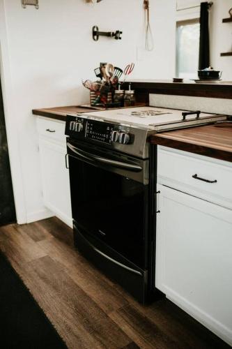 Centrally located - Perch Lake Bungalow - Hot-tub! in Baxter (MN)