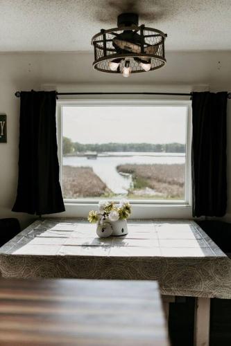 Centrally located - Perch Lake Bungalow - Hot-tub! in Baxter (MN)