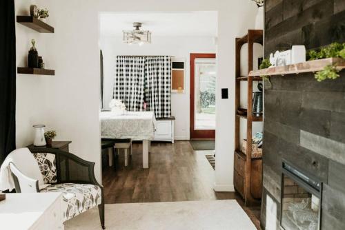 Centrally located - Perch Lake Bungalow - Hot-tub! in Baxter (MN)