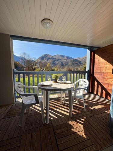 Appartement familial 4-6 pers - Vue sur les Pyrénées (Appartement familial 4-6 pers - Vue sur les Pyrenees) in Bourisp