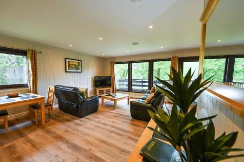 設施, Bluebell Lodge 3 with Hot Tub in 紐頓斯圖華特