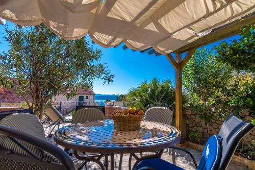 House Vedrana - image 9