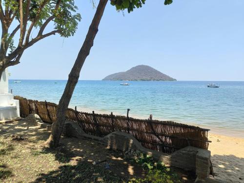 The Bay Cottage 4BR Retreat in Cape Maclear in Cape Maclear