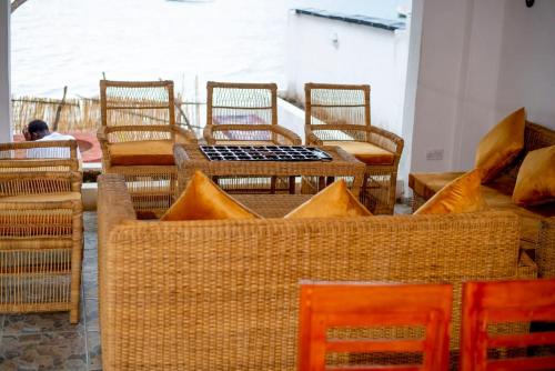 The Bay Cottage 4BR Retreat in Cape Maclear in Cape Maclear
