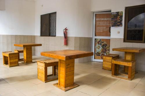 Hotel Mboloani in 로메