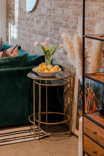 Vibrant Top Floor Apartment in Hackney Wick