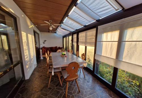 設施, Ferienhaus Rhönblick (Ferienhaus Rhonblick) in 比紹夫斯海姆a.d.力弘