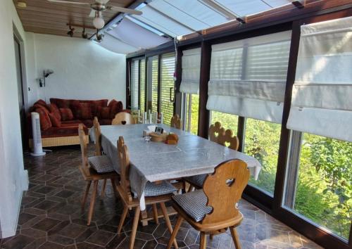 設施, Ferienhaus Rhönblick (Ferienhaus Rhonblick) in 比紹夫斯海姆a.d.力弘
