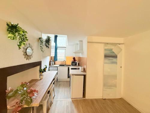 مطبخ, Cosy Azur - 4pers Place Verdun in Pau City Center
