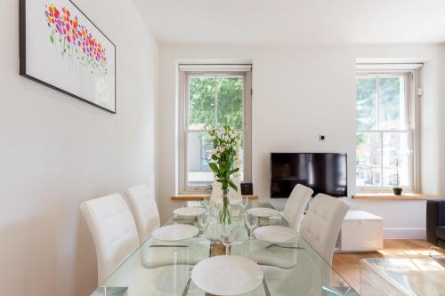 BnBNova - 3BR 2BA - Fitzrovia & Soho - main image