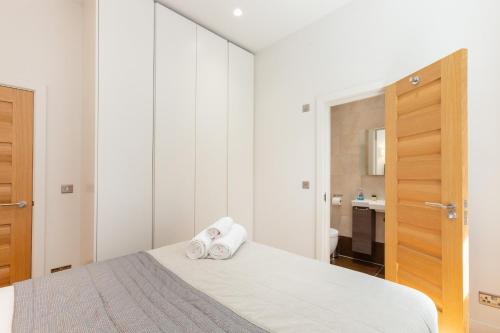 BnBNova - 3BR 2BA - Fitzrovia & Soho - image 9