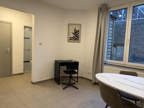 Suite Luxueuse avec jaccuzi sans vis-à-vis (Suite Luxueuse avec jaccuzi sans vis-a-vis) in 昂格勒爾
