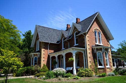 The Iron Kettle Bed and Breakfast