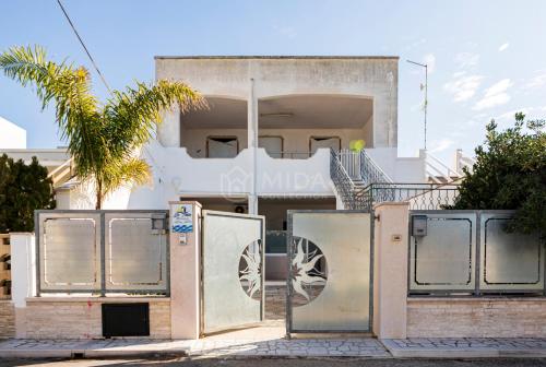 La Torre Apartments in Torre Lapillo
