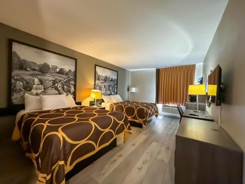 Super 8 By Wyndham Piedmont Greenville Area in Powdersville (SC)