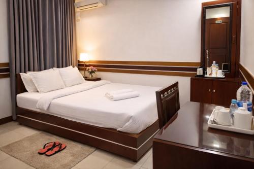 Baral Richmart Resthouse  in Barishal